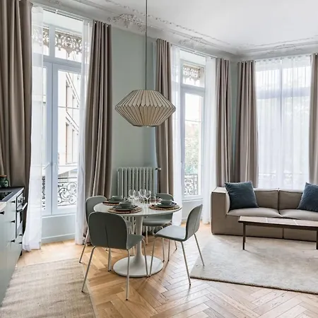 Beige Hospitalite - Gisele - Ultralux Balneo - Neuf 2 Chambres Saint-Etienne  Extérieur photo